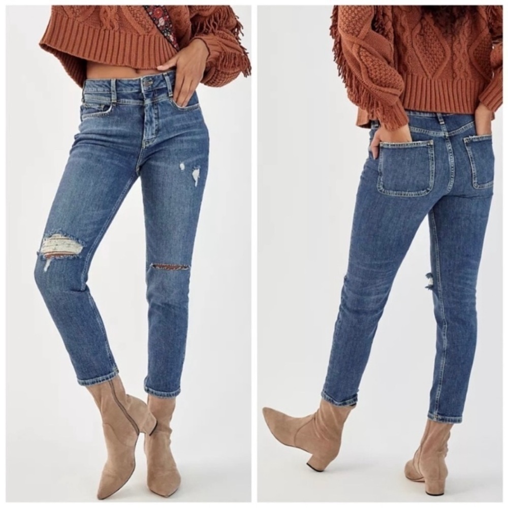 Anthropologie Pilcro Ultra High Rise Slim Straight Jeans Distressed Sz 29